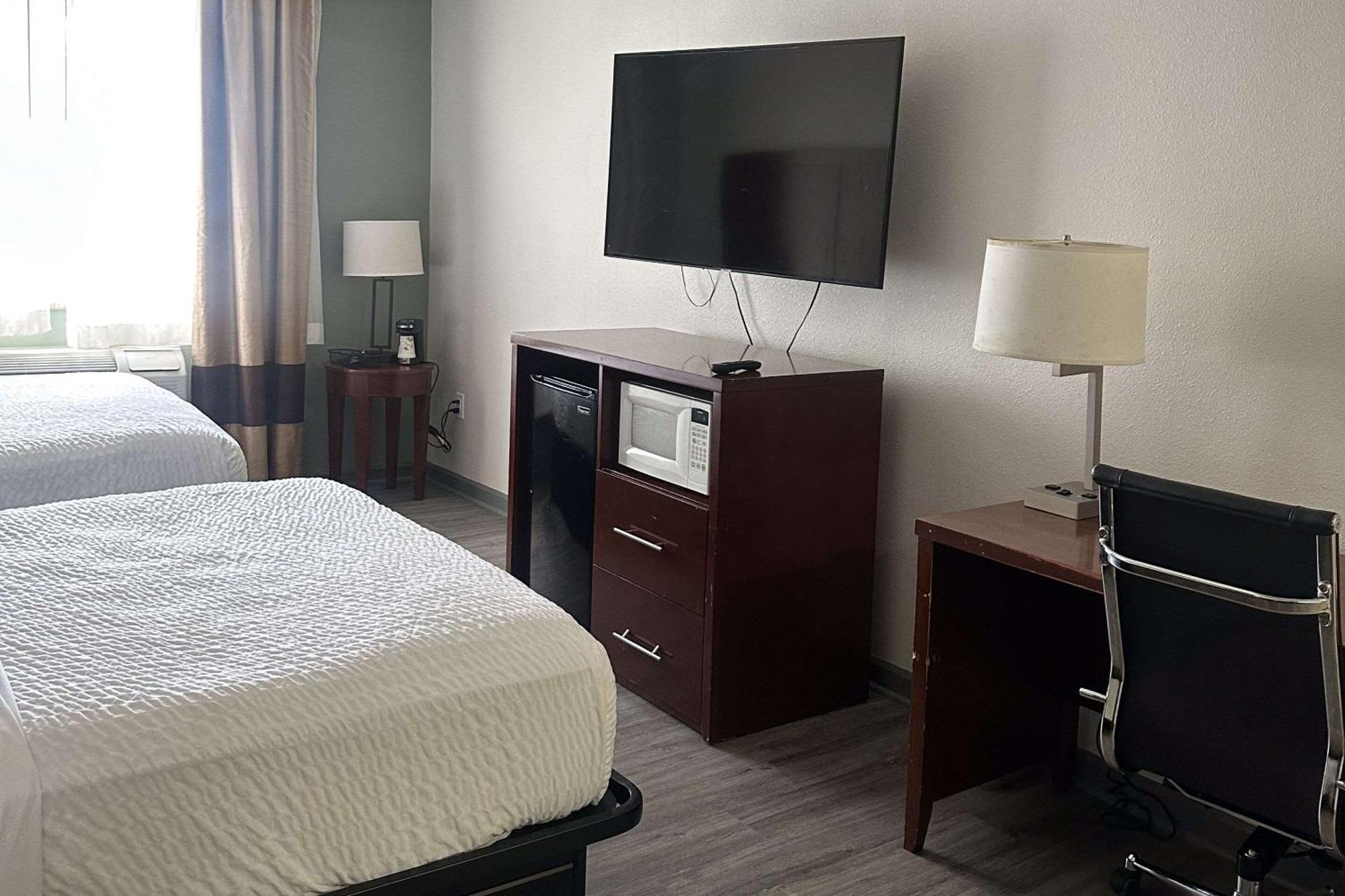 Quality Suites Waldorf Buitenkant foto